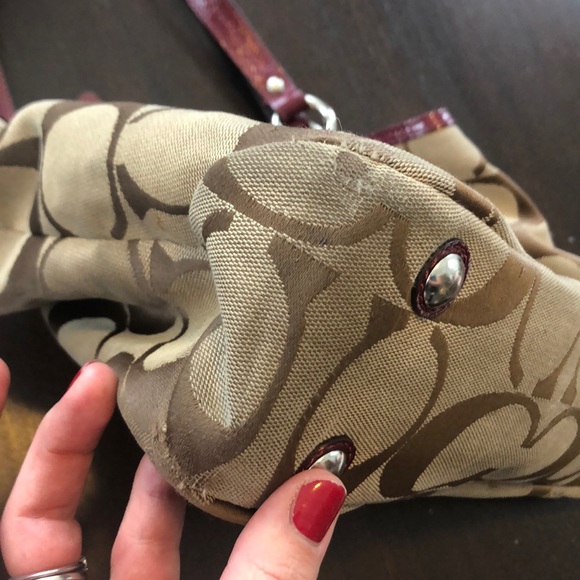 Coach purse - Picture 4 of 8